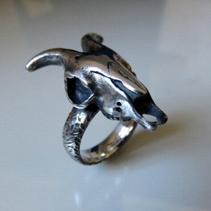 Bague tête de mort en argent sterling pour bouvillon de bélier par You Got The Silver