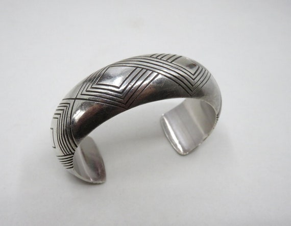 Vintage Sterling Silver Stamped Engraved Cuff Bangle signed by the Navajo artisan Albert Bighand 39 grams