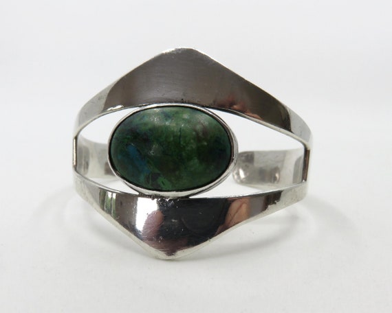 Vintage Solid Sterling Silver Mexican Taxco Bangle Cuff set with Moss Green Agate 33.7 grams