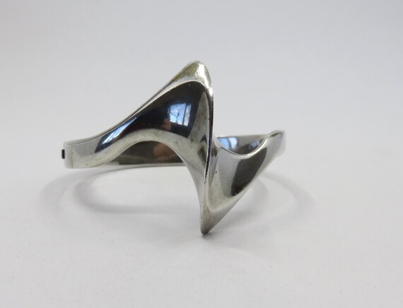 Vintage Solid Silver Brutalist Bangle: Dutch Geom… - image 3