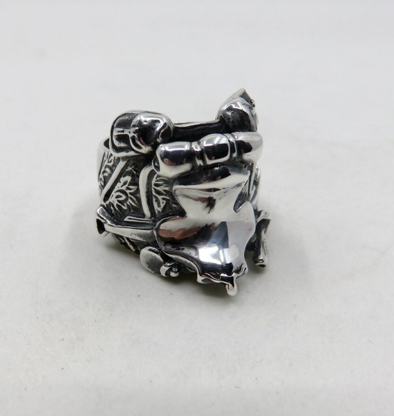 Solid Sterling Silver Heavy Horse Saddle Equestrian Rodeo Ring 40 grams Highly Detailed by You Got The Silver