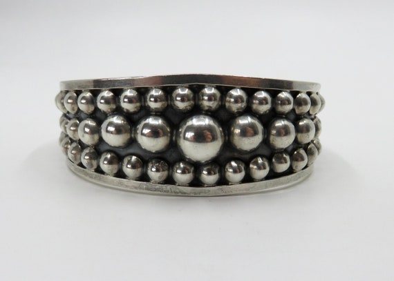 Vintage Heavy Sterling Silver Taxco Mexican Bead Ball Bangle Cuff 43.2 grams signed by the artisan TL