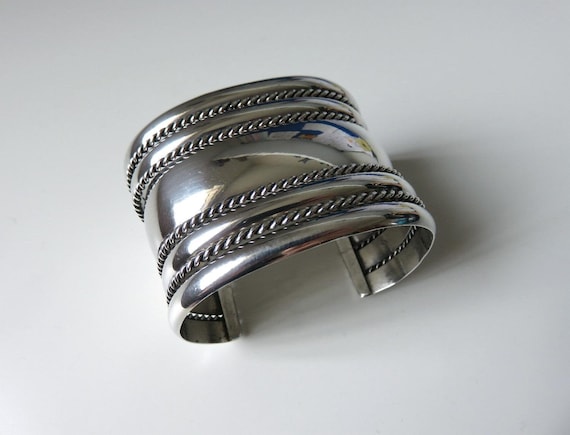 Vintage Navajo Sterling Silver Large Bangle Cuff Twist Rope Design by the Tahe Family Of Silversmiths 83.6 grams