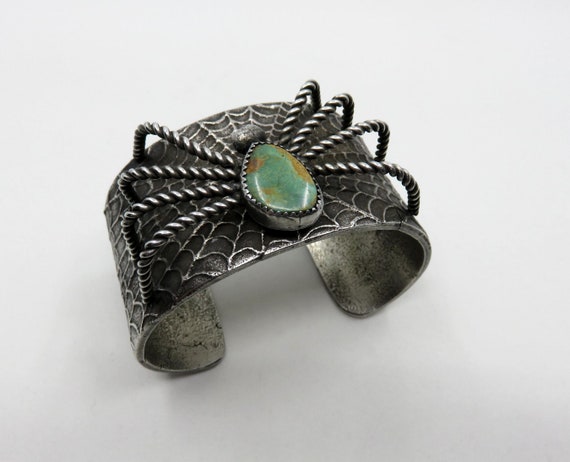 Huge Modernistic Navajo Spiderweb Turquoise Native American Jewelry Silver Bracelet Huge Modernistic Navajo Spiderweb Turquoise Native American Jewelry Silver Bracelet