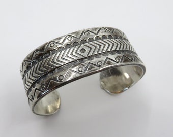 Important Cadman Vintage Native American Navajo Whirling Logs Sterling Silver Bracelet Important Cadman Vintage Native American Navajo Whirling Logs Sterling Silver Bracelet