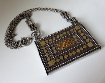 Vintage High Grade Silver Omani Bedouin Amulet Hirz Prayer Box Necklace Pendant 166 grams