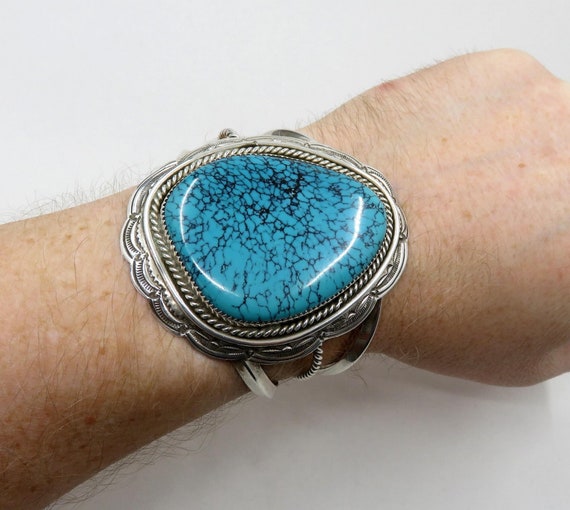 134 Gram Massive Vintage Navajo Turquoise Native American Jewelry Silver Ketoh Bracelet 134 Gram Massive Vintage Navajo Turquoise Native American Jewelry Silver Ketoh Bracelet