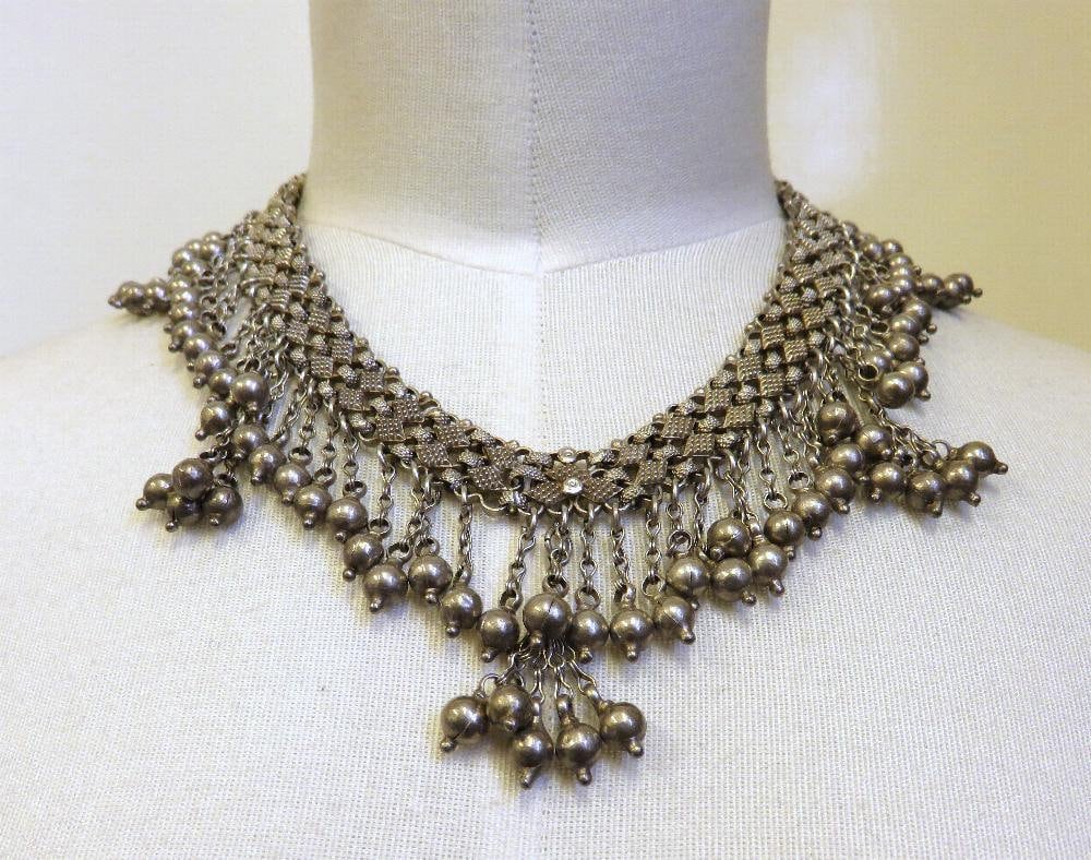 Silver bead shop necklace 16