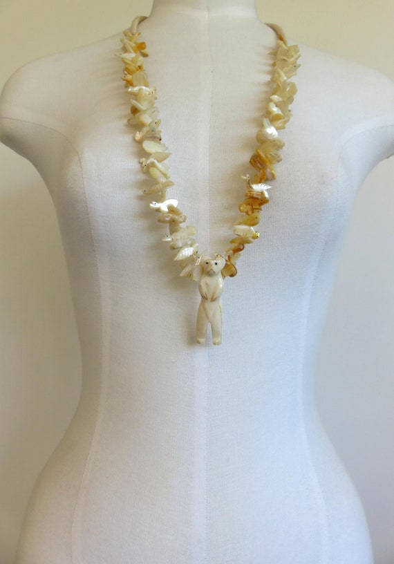 Vintage Rare Navajo Zuni Bear Fetish Coral Mother Of Pearl Carved Necklace 28" Length