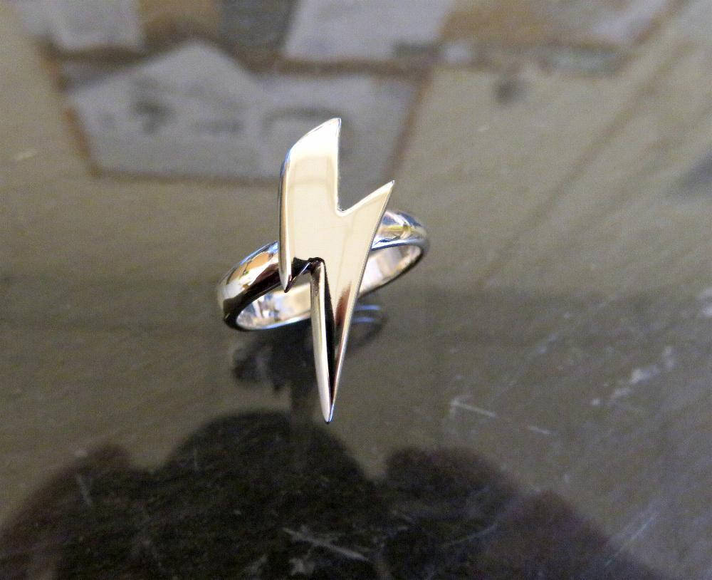 Buy Custom Lightning Bolt Ring or Pendant Online in India - Etsy