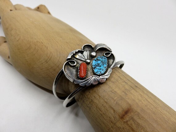 Vintage Sterling Silver Navajo Turquoise and Cora… - image 6