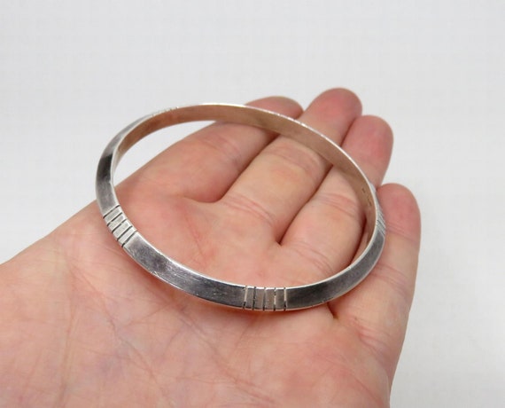 Vintage Sterling Silver Navajo Triangular Wire Cuff Bangle by the renown TAHE family of artisans 33.3 grams