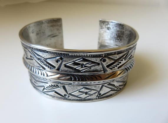 Vintage Egyptian Tunisian Bedouin Tribal High Grade Silver Bangle Cuff 145.5 grams