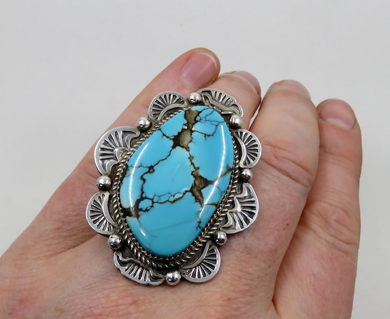 Vintage Solid Sterling Silver Navajo Turquoise Statement Ring by the artisan Gilbert Tom  size V (11) 31.5 grams