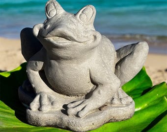 Cement Frog on Log Statue: Handmade Outdoor Patio Decor