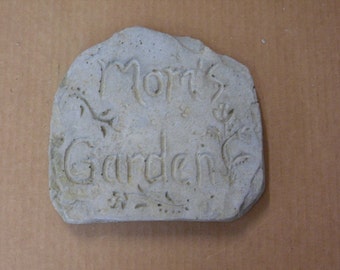 Garden Decor, Garden Signs, Garden Rock, Garden Stone, Outdoor Stones, Yard Stones, Cement Stones, Mom's Garden Rock