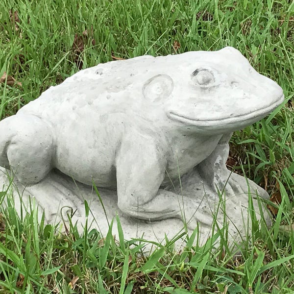 Jeremiah the Bullfrog, Concrete Frog Statue, Garden Frog, Outdoor Frog Statues, Cement Garden Frogs, Yard Art, Animal Statue, Frog Figurines