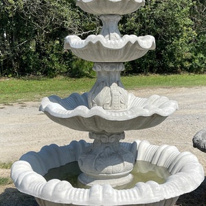 Large Italian-Style Concrete Garden Fountain: Outdoor Water Feature for Patio, Yard & Home Decor, Garden Decor, Landscape Water Features