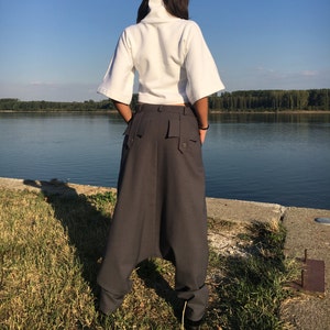Wolle Haremshose, Frauen Drop Crotch Hose, Avantgarde Kleidung, extravagante Hose, lässige lose Hose, Wolle Baggy Hose, Chunky Hose