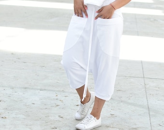 White Harem Pants, White Bermuda Pants, Drop Crotch Pants, White Shorts, Summer Pants, Urban Clothing, Pocket Pants, Capri Pants, Loose