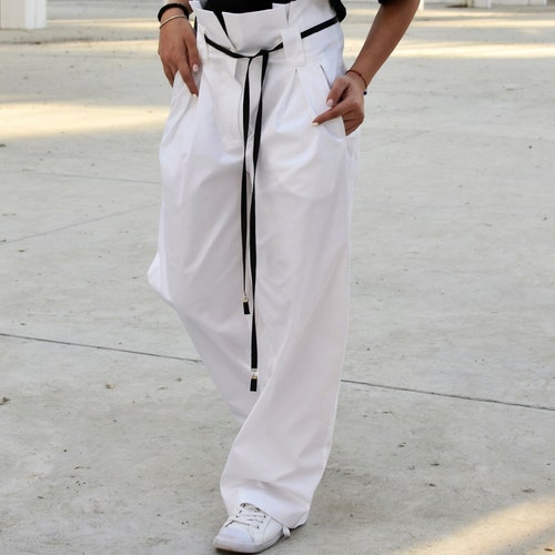Pants For Women, White Pants, Japanese Clothing, Wide Leg Pants, High Waist Pants, Extravagant Pants, Minimalist Clothing, Oversized Pants