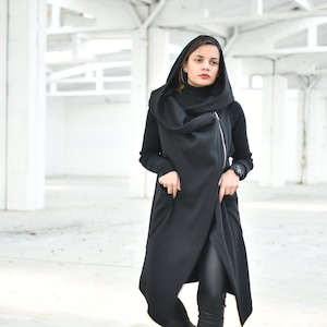Schwarze Kapuzenweste, Asymmetrische Kleidung, Lange Weste, Frauen Weste, Kleidung in Übergröße, Steampunk Weste, Gothic Weste, Winterweste, Weste in Übergröße