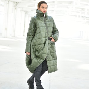 Manteau matelassé vert, longue doudoune, veste d'hiver longue surdimensionnée à col haut pour femme, manteau avant-gardiste, veste cyberpunk futuriste