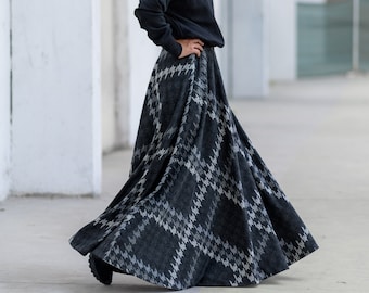 the-black-high-waisted-tweed-