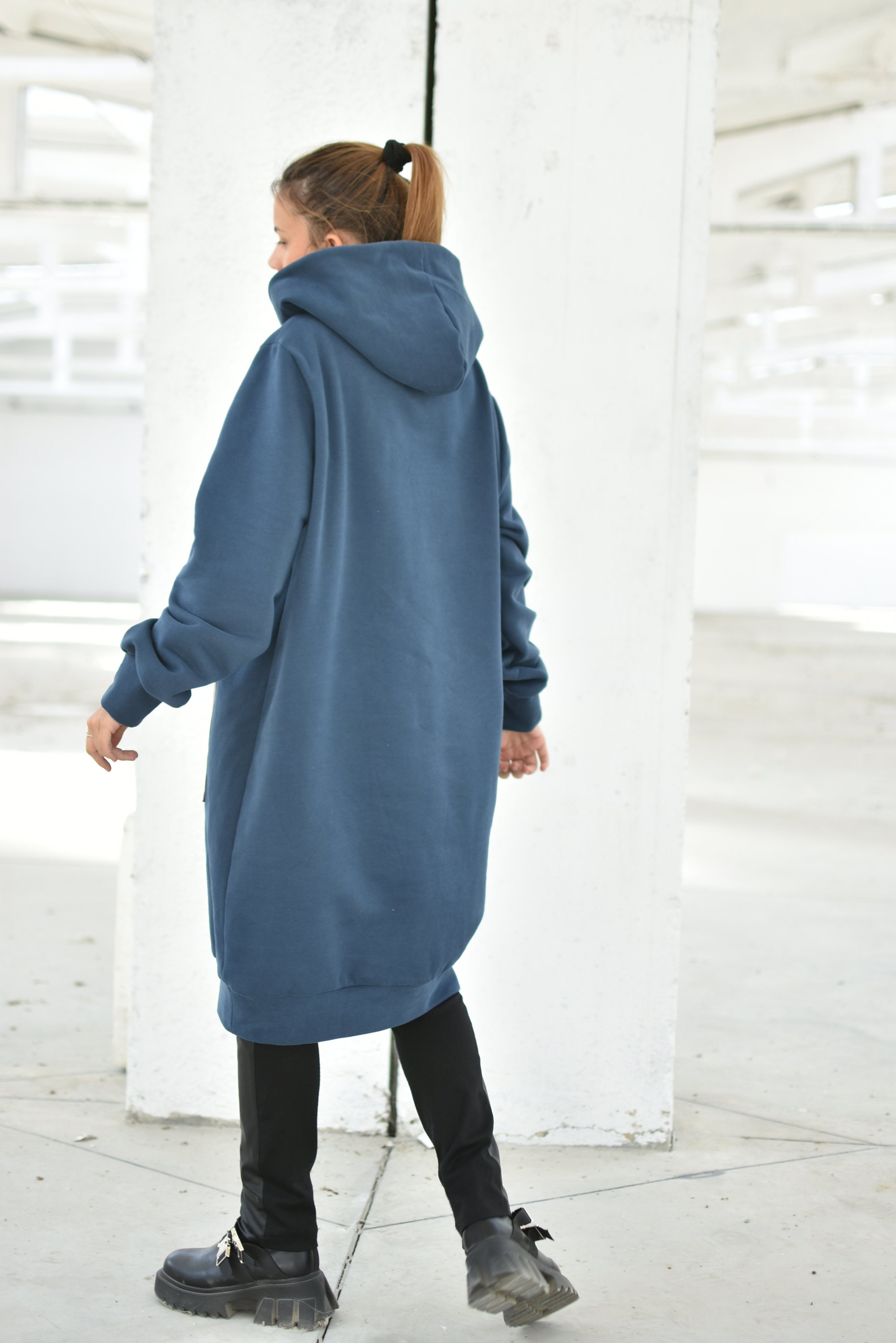 Blue Oversize Hooded Sweatshirt Dress with Pockets, Casual Urban Streetwear Hoodie Dress, Extravagant Baggy Loose Dress, Sizes Xs-4xl