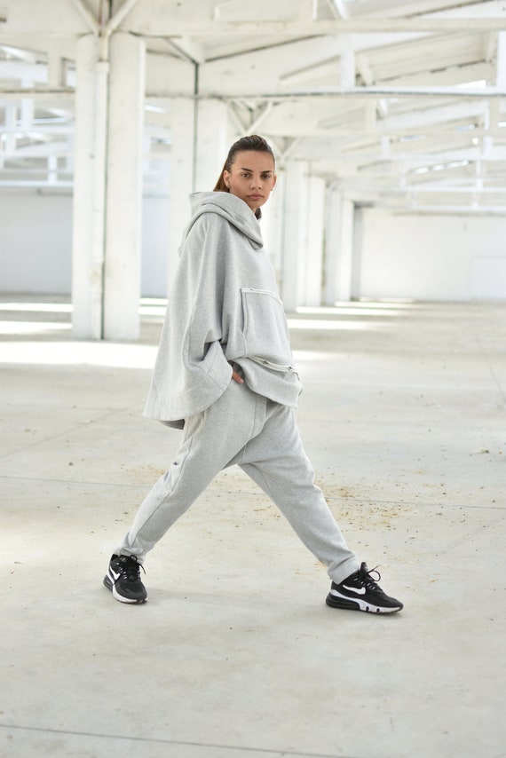 Gray poncho clearance outfit