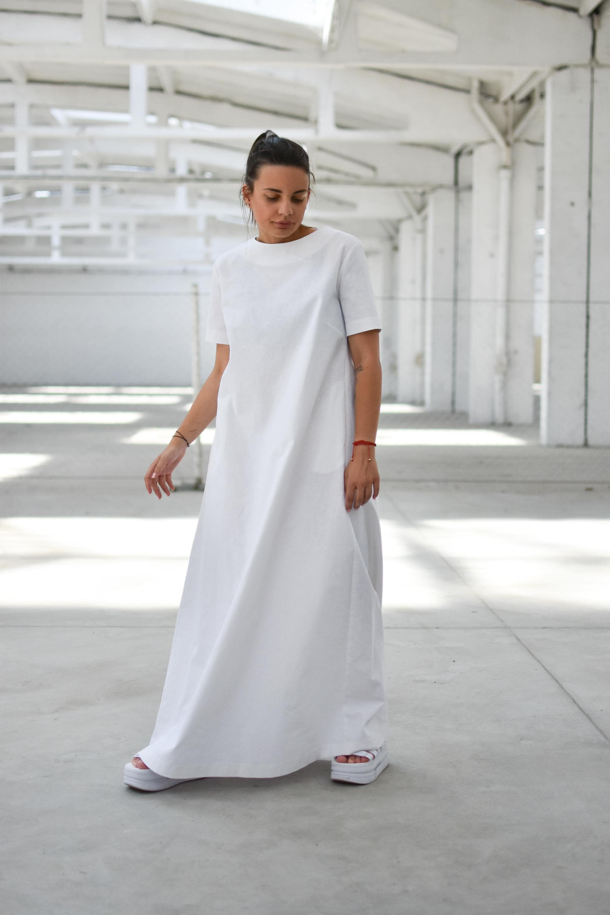 white dress with pockets casual Linen Maxi Pockets, Minimalist Summer Shift Dress with Short Sleeves, Long Relaxed Fit Shirt Dress Women, Sizes XS-4XL Partially lined Long Sleeve Wedding Dress Mermaid Color:PLATINUM casual white summer dress ♡ Essie Polish: Little