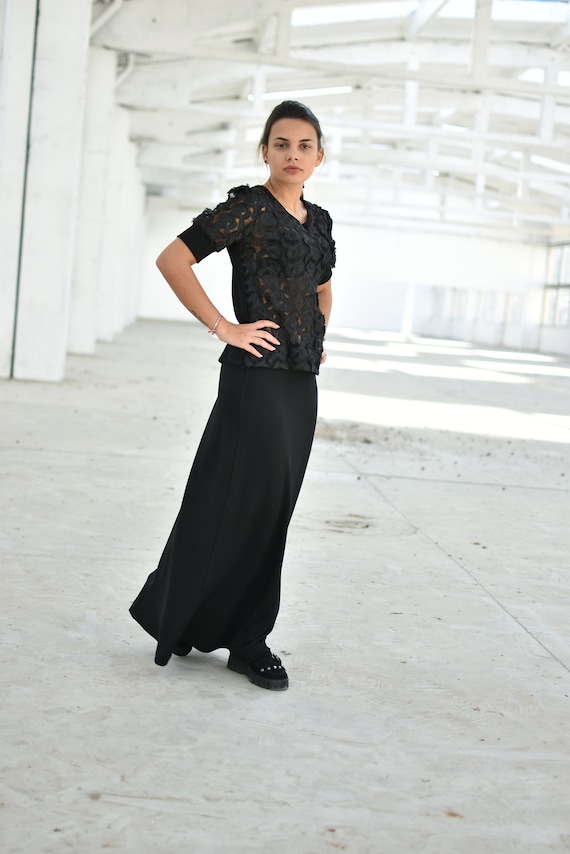 Plus size black maxi skirt style online