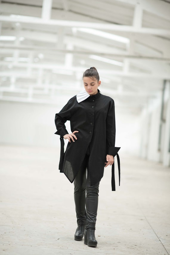 Camisa negra futurista túnica de mujer de talla - España