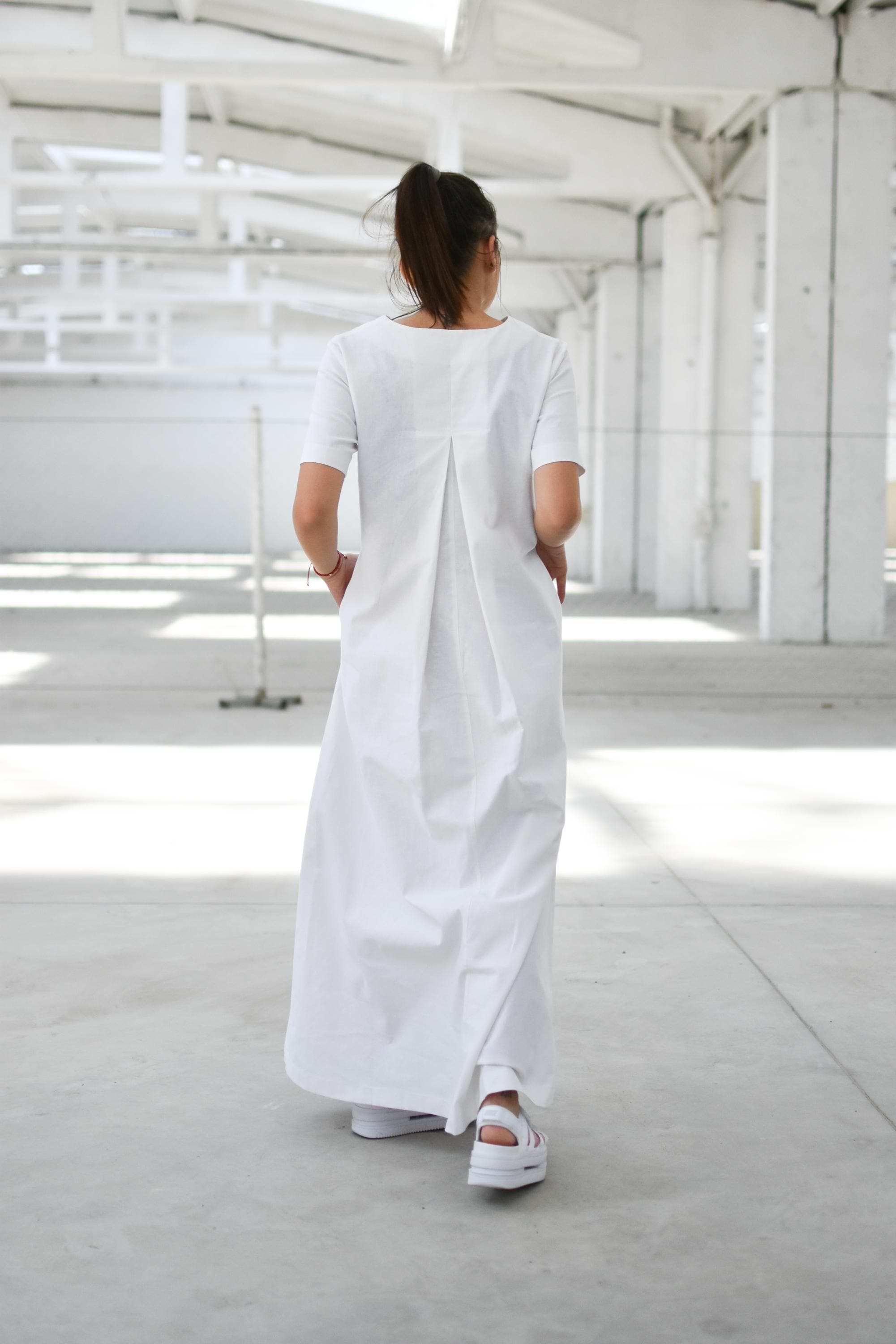 white cotton dress with sleeves Natural Loose Long Sleeve – Kundalini Dreams Red Formal Dresses Color:Tomato Cream See-through Butterfly Applique Sweep The long sleeves are