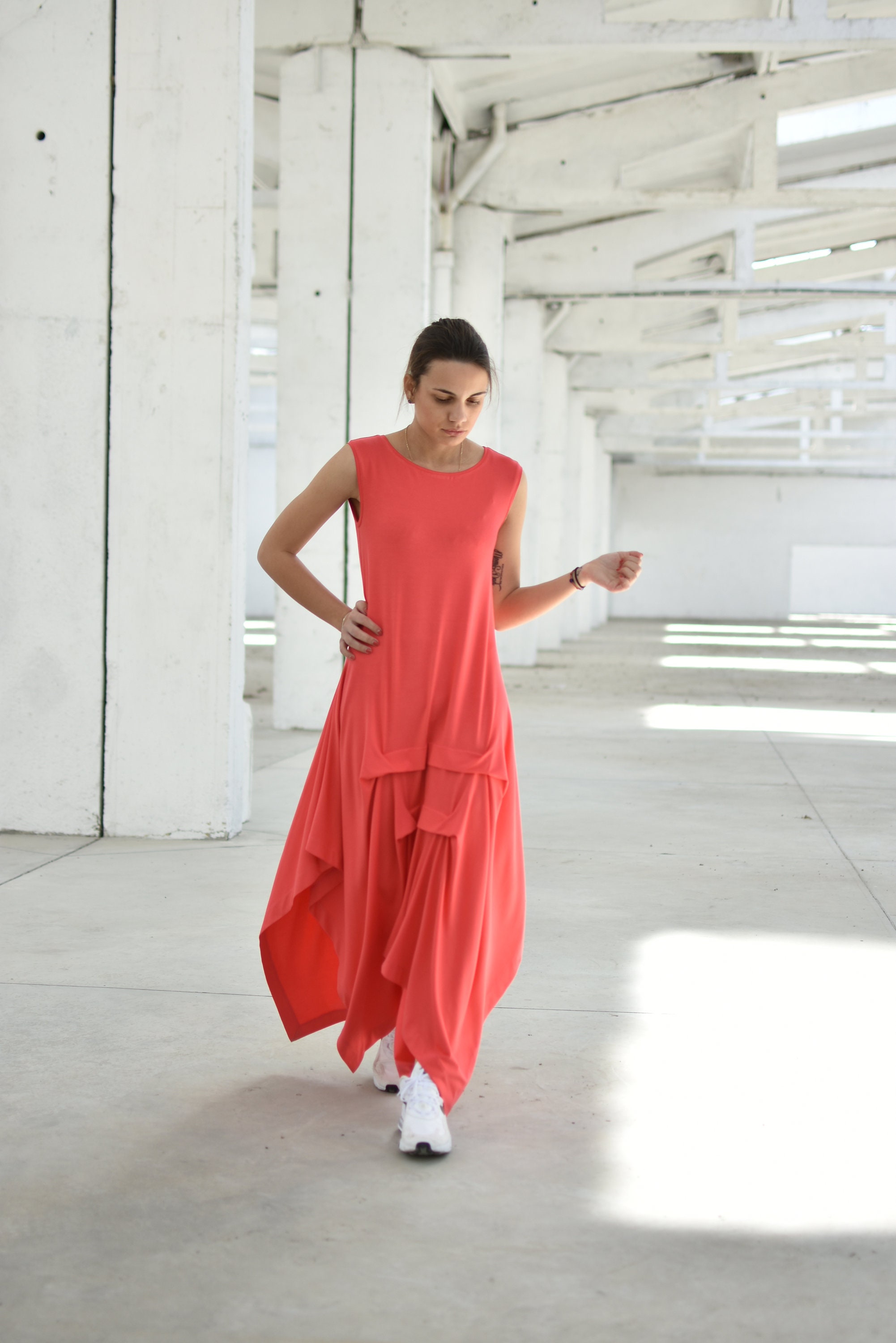 corvia asymmetric dress Floral Winds Asymmetrical Chiffon Maxi Dress main image 0