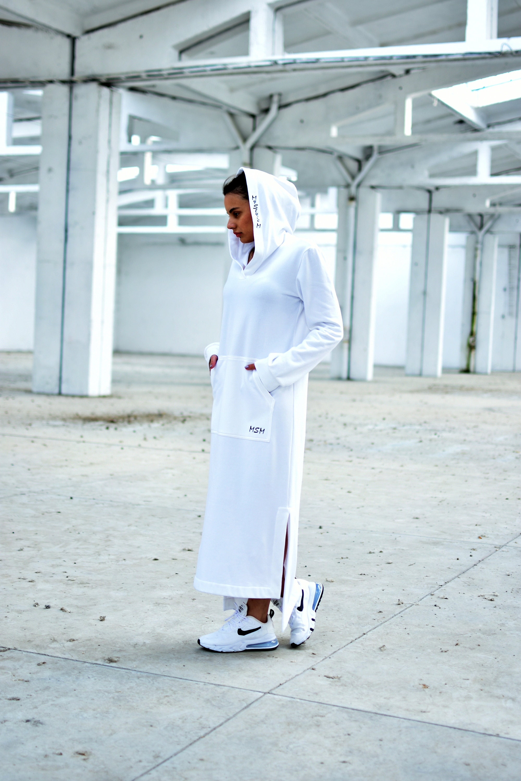 【関税込み】off-white Long hooded dress White Hooded Dress, Long Dress, Plus Size Clothing, Loose