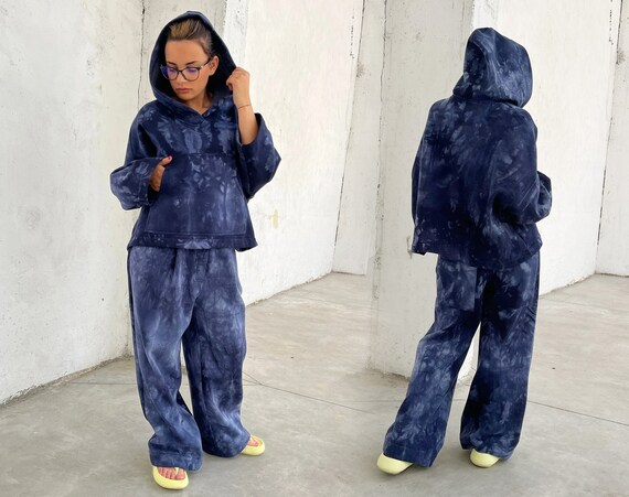 Elegant tracksuit hotsell