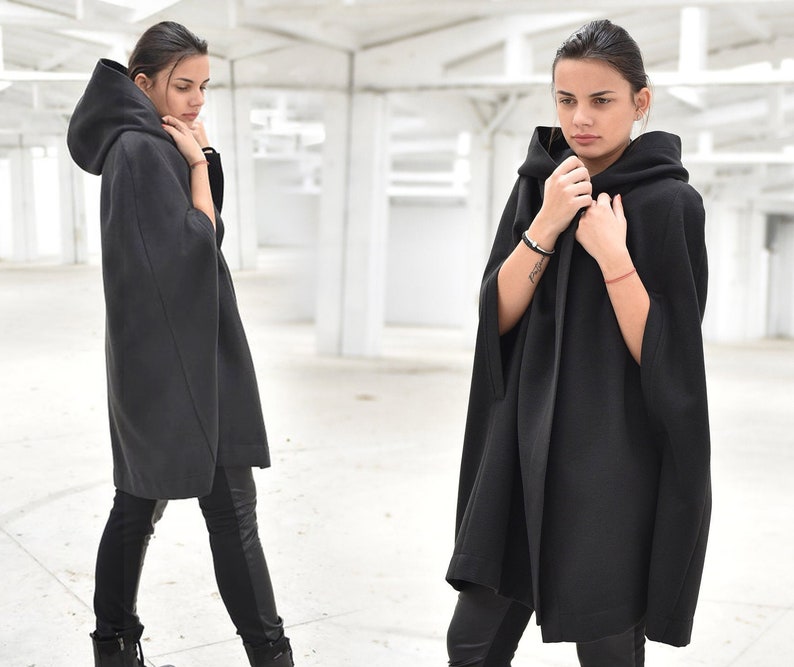 Minimalist Jacket Jacket Overcoat Black Poncho Hooded Cape Women Overcoat Black Hooded Coat Warm Coat Cape Coat Steampunk Coat