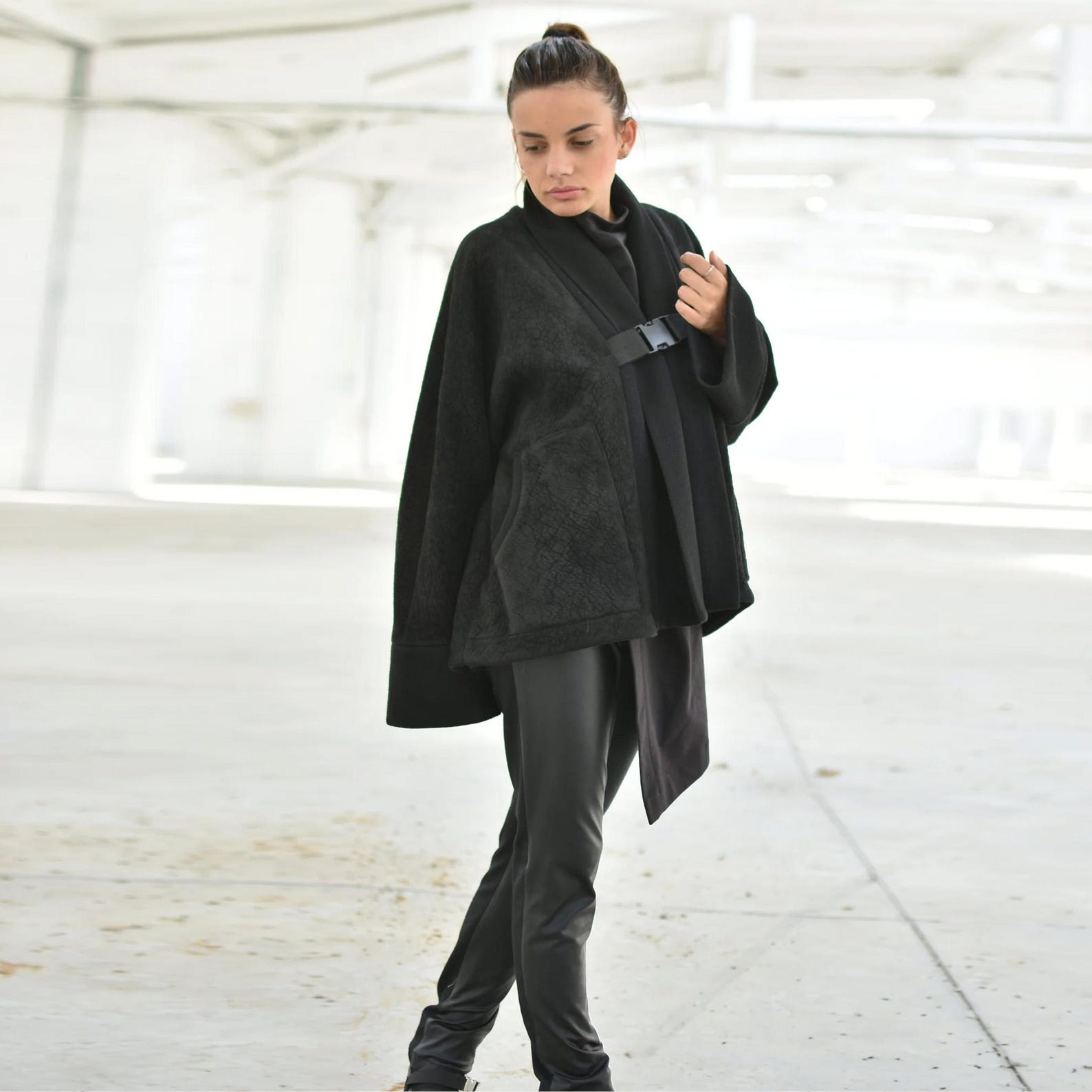 New Retro Black Embroidered Patchwork Serpentine Faux Suede Coat Winter