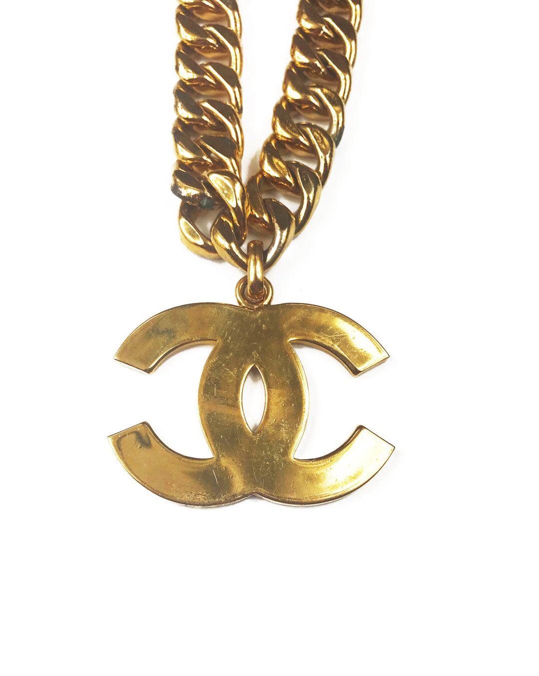 chanel necklace cc logo gold plated