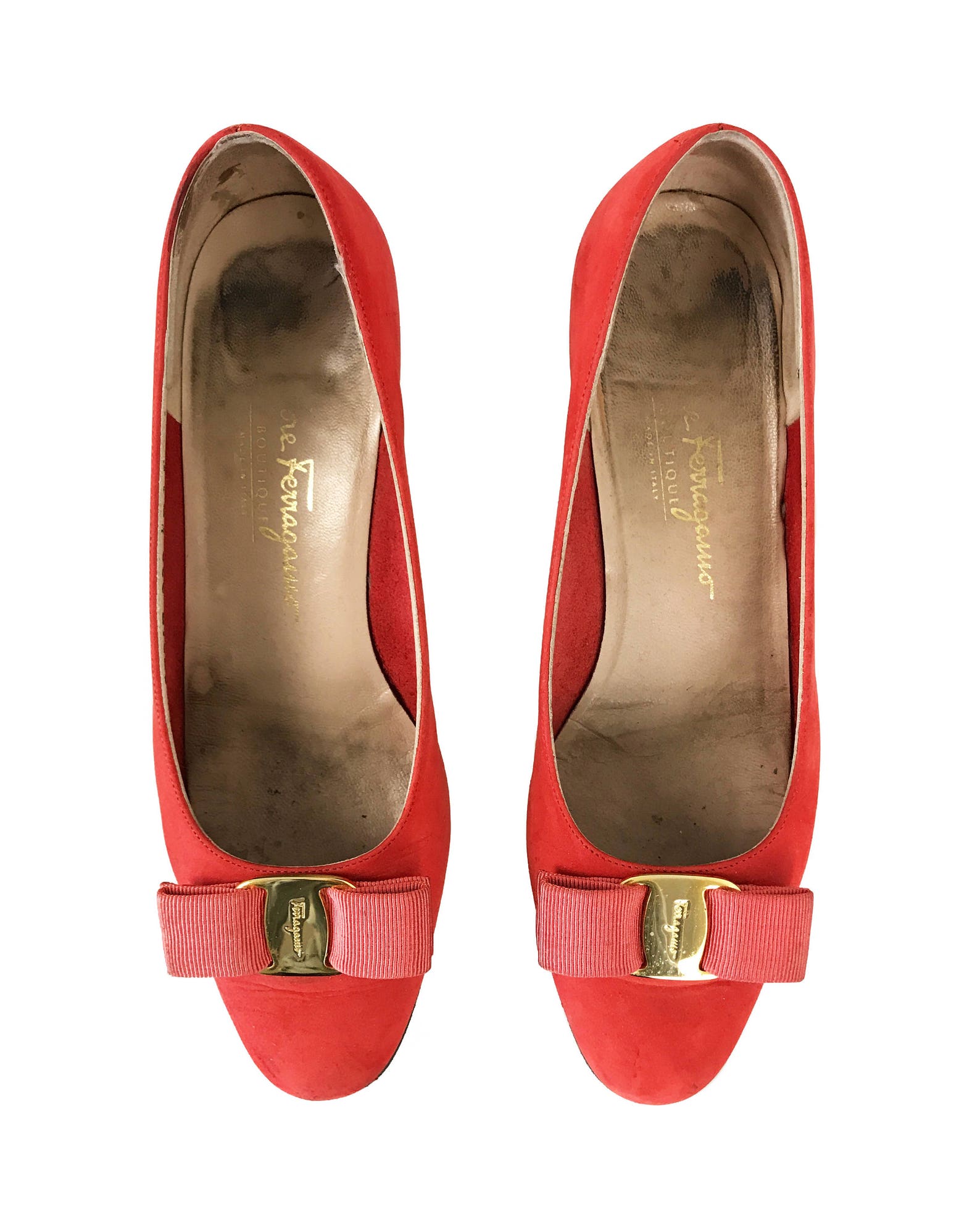 salvatore ferragamo vintage red suede bow logo flats monogram ballet shoes slippers sz 7.5 salvatore ferragamo vintage red suede bow logo flats monogram ballet shoes slippers sz 7.5
