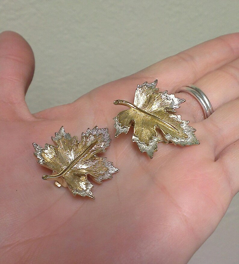 Vintage 1960s Sarah Coventry Nature/'s Choice Maple Leaf Earrings Clip On