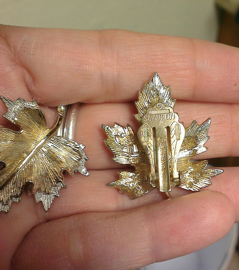 Vintage 1960s Sarah Coventry Nature/'s Choice Maple Leaf Earrings Clip On