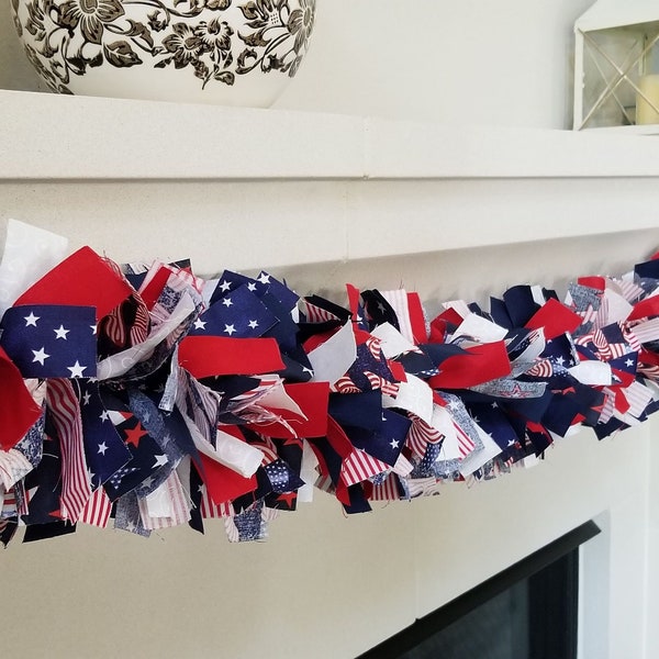 July 4th Rag Garland, Patriotic Memorial Day Decoration, July 4th Decoration, Red White Blue Decoration, July 4th Party