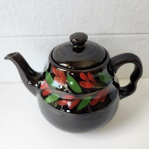 Vintage Royal Canadian Art Pottery Teapot, Vintage Black Floral Dripless Teapot