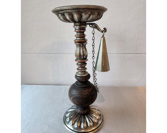 Vintage ljusstake i metall och trä med ljussläckare, 25 cm Dilly-ljusstake