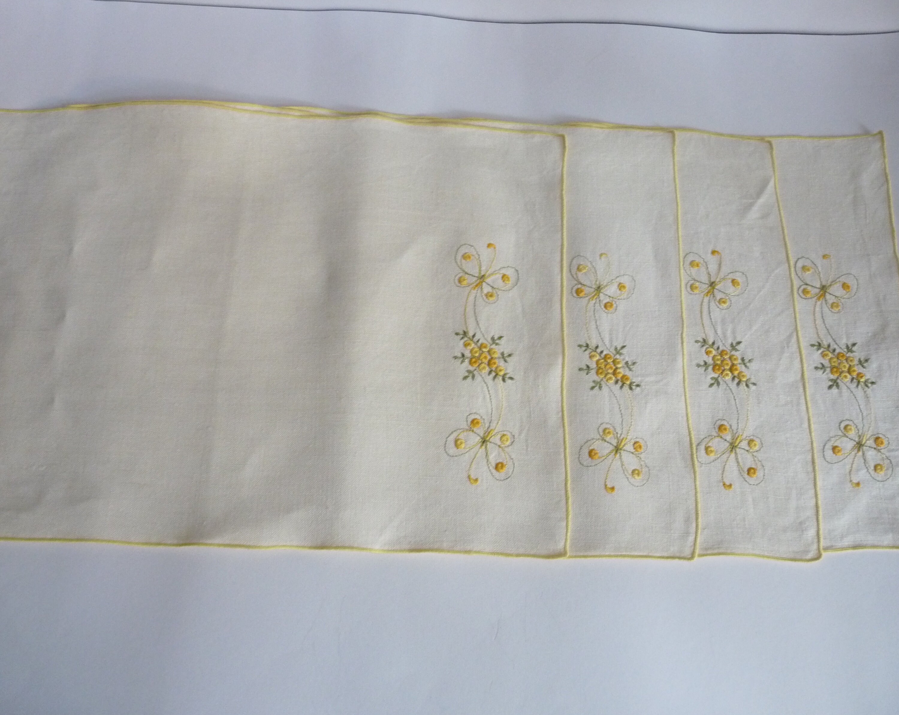 Vintage Set of 4 Placemats and Napkins Embroidered Linen Etsy