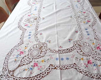 ヴィンテージフランス刺繍コットンテーブルクロス – 糸で紡ぐガーデン