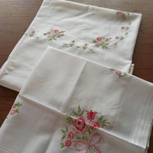 A Set of Two Hand Embroidered Tablecloth in Flower Pattern, Vintage Tablecloth Set