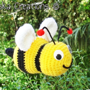 Crochet PDF Pattern- Crochet bee amigurumi